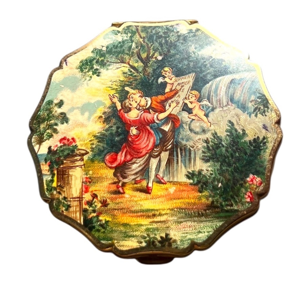 Vintage Stratton Gold Tone Metal Compact With Victorian Courting Couple Design,